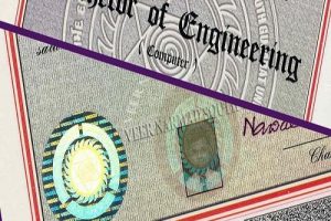 education-hologram-sticker-500x500